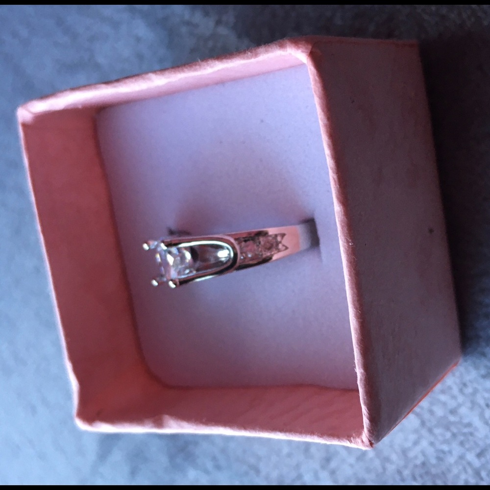 Beautiful sterling silver ring - Picture 3 of 7